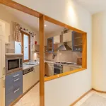 Hunyadi - Elegant Quiet Flat In Buda Castle With Parking Apartament *