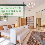 Hunyadi - Elegant Quiet Flat In Buda Castle With Parking * Budapeszt