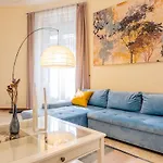 Apartament Hunyadi - Elegant Quiet Flat In Buda Castle With Parking