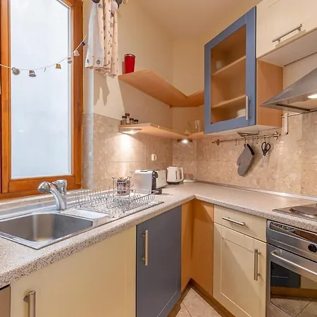 Apartmán Hunyadi - Elegant Quiet Flat In Buda Castle With Parking